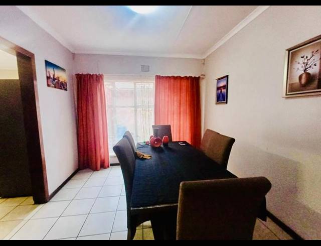 3 BEDROOM HOUSE FOR SALE IN VANDERBIJLPARK CE 3